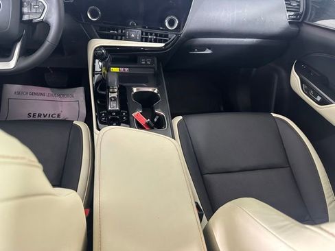 Used 2023 Lexus NX 350 AWD image 21