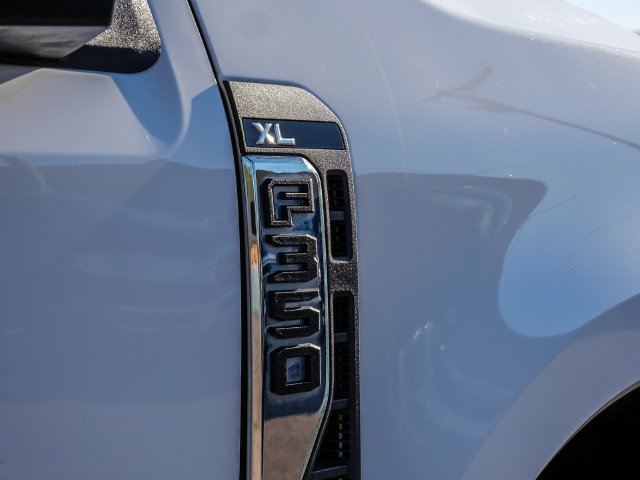 Used 2025 Ford F350 XL w/ XL Chrome Package AWD/4WD image 10