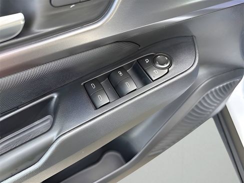 New 2025 Chevrolet Equinox EV RS w/ Convenience Package II image 25