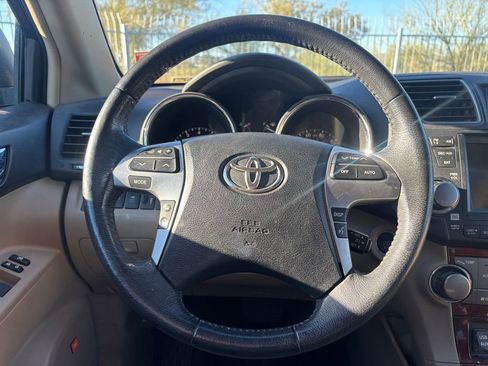 Used 2012 Toyota Highlander Limited image 4