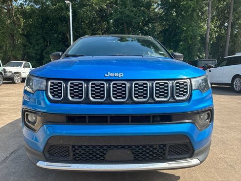 Used 2024 Jeep Compass Limited AWD/4WD image 8