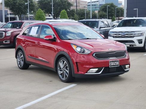 Used 2018 Kia Niro Touring FWD image 3