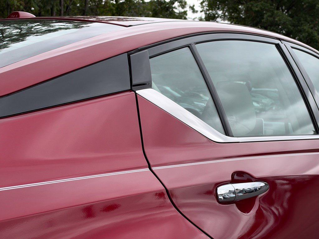 Used 2019 Nissan Altima 2.5 SL FWD image 8