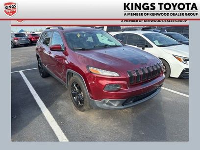 Used 2018 Jeep Cherokee Latitude w/ Altitude Package