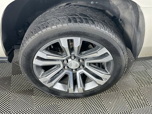 Used 2017 GMC Yukon XL Denali w/ Open Road Package image 34