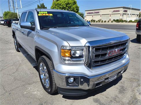 Used 2014 GMC Sierra 1500 SLT w/ SLT Crew Cab Value Package AWD/4WD image 2