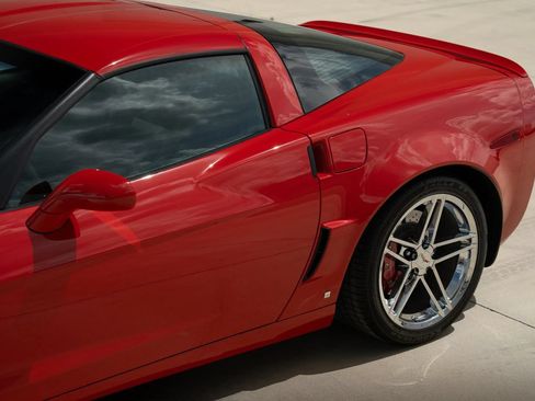 Used 2009 Chevrolet Corvette Z06 w/ Preferred Equipment Group RWD image 24