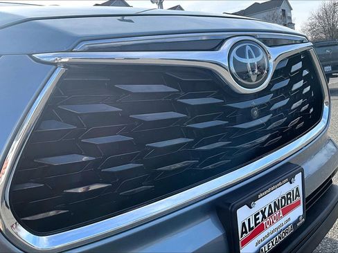 Used 2020 Toyota Highlander Limited image 30
