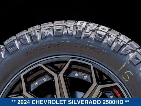Used 2024 Chevrolet Silverado 2500 Custom w/ Custom Value Package AWD/4WD image 18