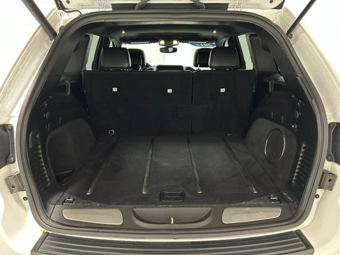 Used 2017 Jeep Grand Cherokee Trailhawk AWD/4WD image 36