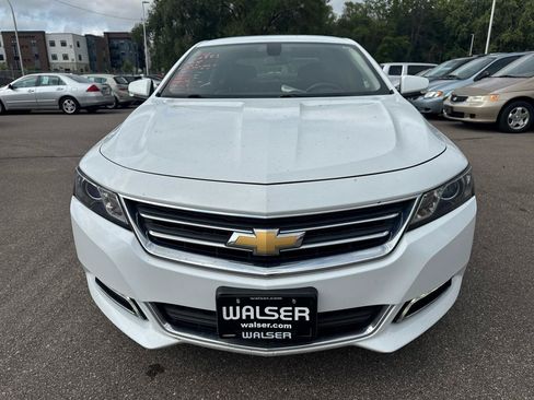 Used 2018 Chevrolet Impala LT FWD image 2