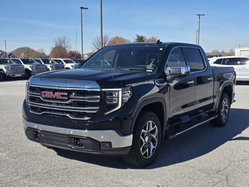 Used 2023 GMC Sierra 1500 SLT w/ SLT Premium Plus Package image 3