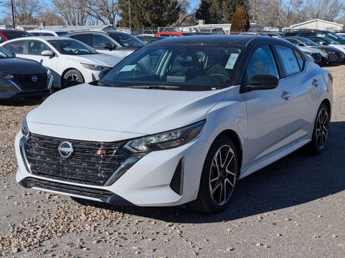 New 2025 Nissan Sentra SR image 11