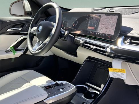 Used 2026 BMW X1 xDrive28i w/ Technology Package image 27