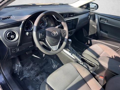 Used 2019 Toyota Corolla LE image 9