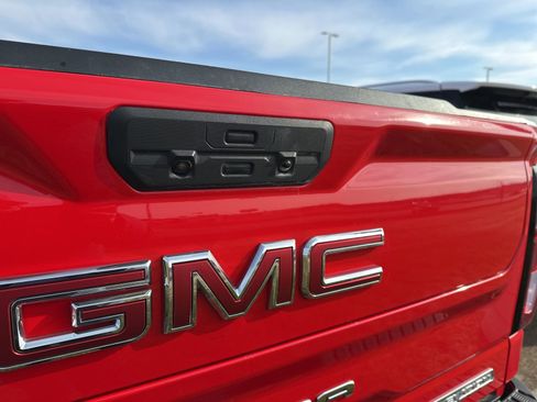 Used 2021 GMC Sierra 1500 Elevation AWD/4WD image 7