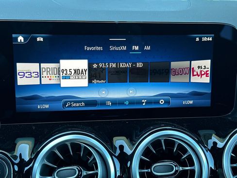Used 2025 Mercedes-Benz GLA 250 image 19