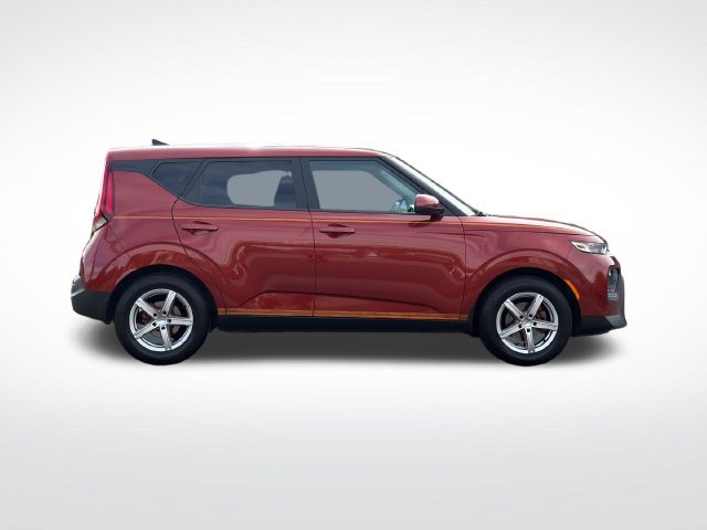 Certified 2022 Kia Soul LX FWD image 5