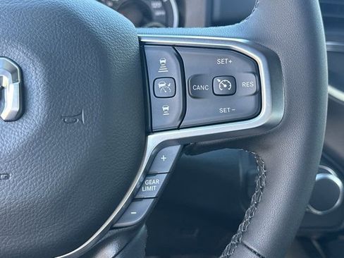 New 2026 RAM 1500 4x4 Crew Cab image 23