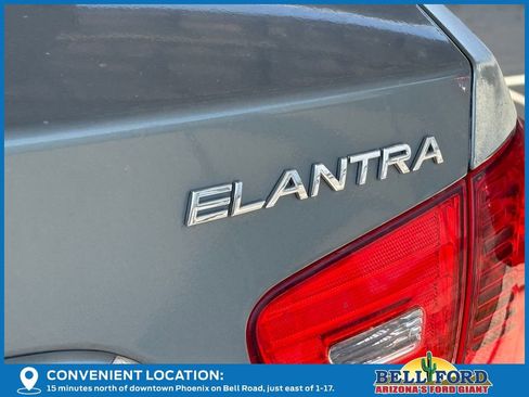 Used 2010 Hyundai Elantra GLS image 11