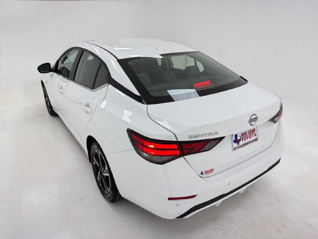 Used 2024 Nissan Sentra SV FWD image 38
