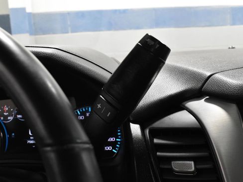 Used 2017 GMC Yukon SLT image 15