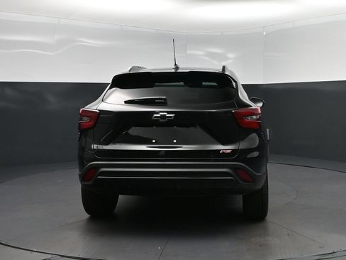 New 2026 Chevrolet Trax RS w/ Sunroof Package FWD image 6