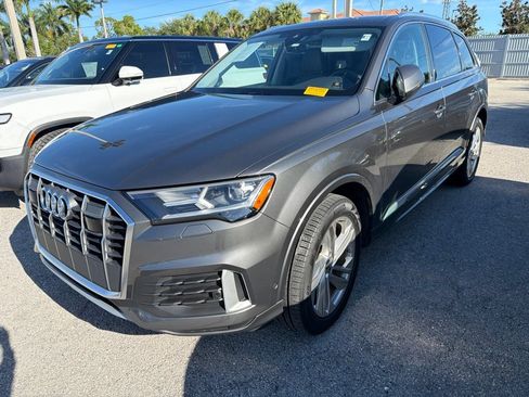 Used 2023 Audi Q7 2.0T Premium w/ Convenience Package AWD/4WD image 2