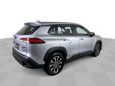 Used 2024 Toyota Corolla Cross AWD Hybrid image 8