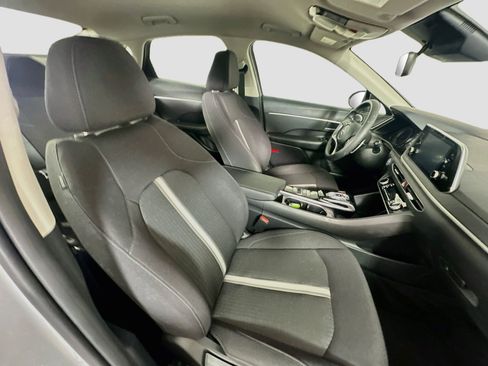 Used 2023 Hyundai Sonata Blue FWD image 29