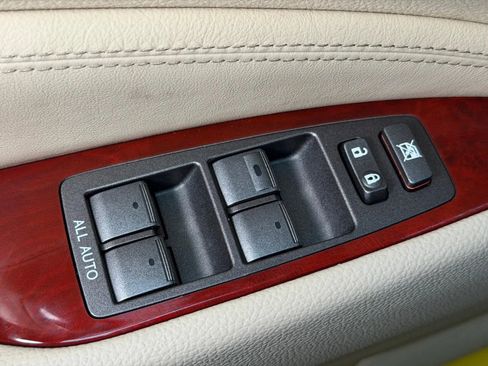 Used 2010 Lexus LS 460 RWD image 20