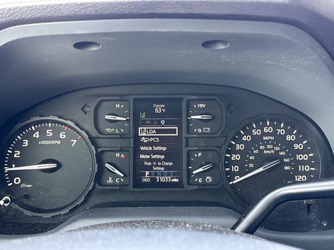 Used 2021 Toyota Tundra SR image 17