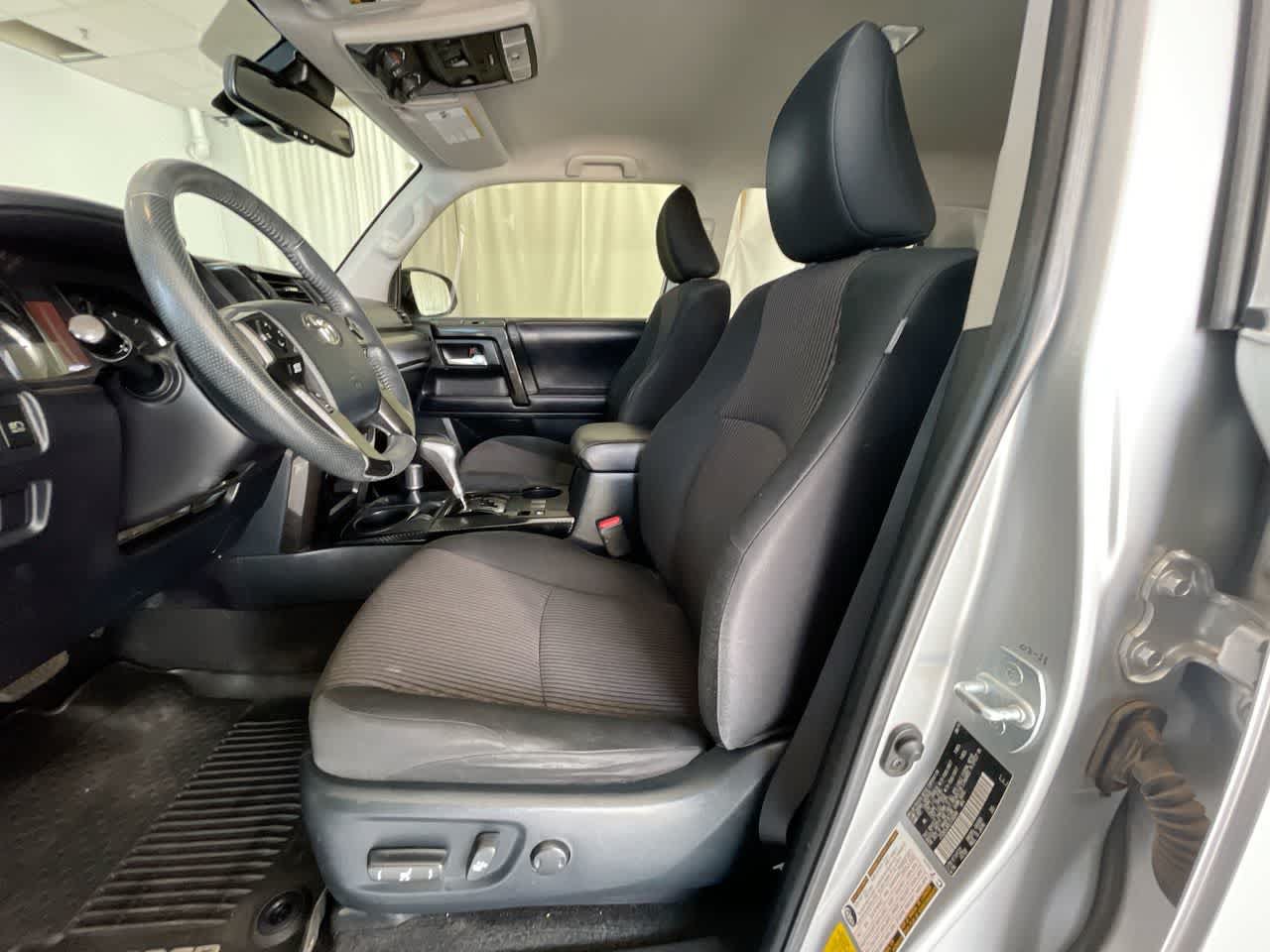 Certified 2020 Toyota 4Runner TRD Off-Road AWD/4WD image 11