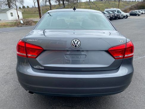 Used 2015 Volkswagen Passat 1.8T Limited Edition image 4