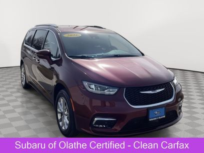 Used 2021 Chrysler Pacifica Touring-L w/ Premium & Safety Sphere Group