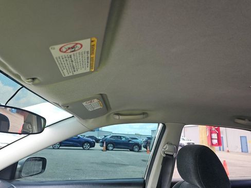 Used 2003 Toyota Corolla S w/ PWR Pkg FWD image 13