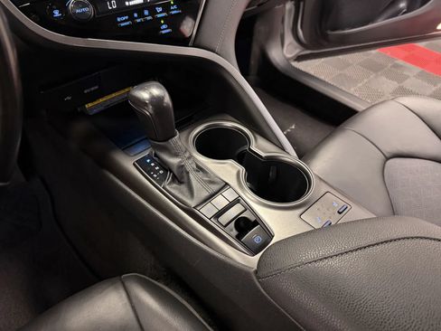 Used 2021 Toyota Camry XSE FWD image 34