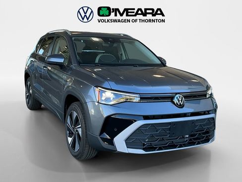 New 2025 Volkswagen Taos SE image 7