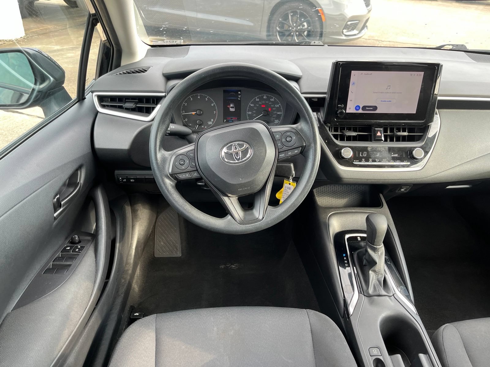 Used 2024 Toyota Corolla LE FWD image 11