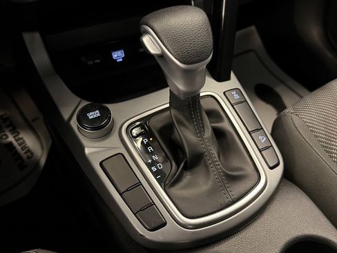 Used 2023 Kia Seltos LX image 16