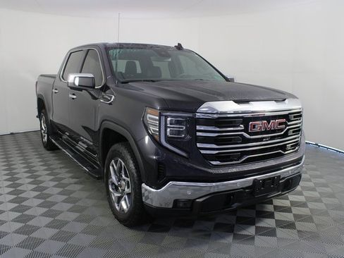 Used 2024 GMC Sierra 1500 SLT w/ SLT Premium Plus Package image 30