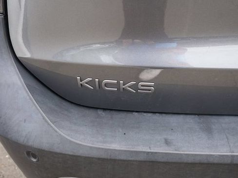 Used 2025 Nissan Kicks SV w/ Illumination Package FWD image 12