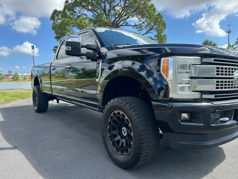 Used 2017 Ford F350 Platinum w/ Platinum Ultimate Package AWD/4WD image 5