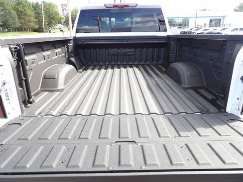 Used 2025 GMC Sierra 3500 Denali Ultimate AWD/4WD image 36
