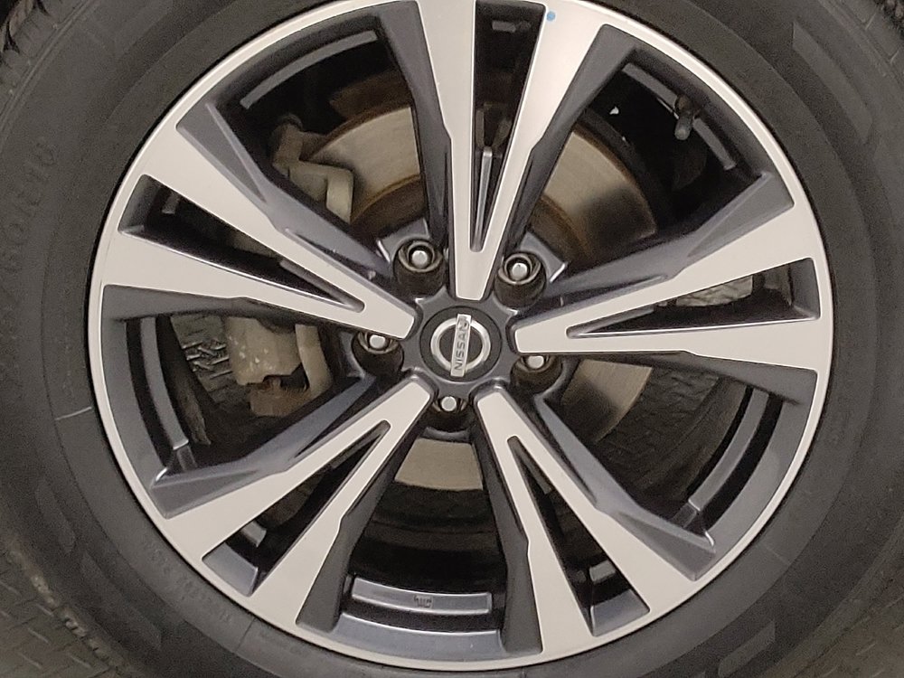 Used 2017 Nissan Rogue SL w/ SL Premium Package AWD/4WD image 31