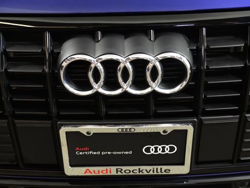 Certified 2025 Audi Q3 2.0T Premium w/ Convenience Package image 16