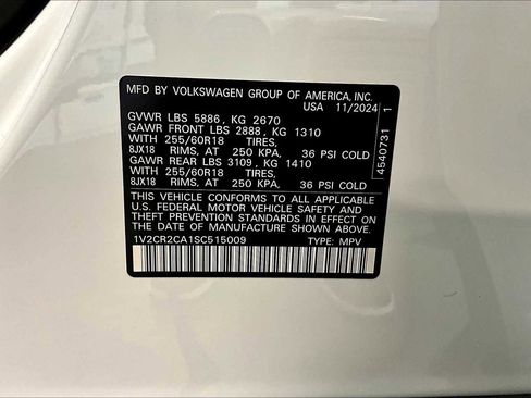 Used 2025 Volkswagen Atlas Peak Edition SE image 35