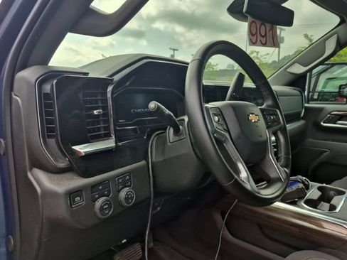 Used 2024 Chevrolet Silverado 2500 LT w/ All Star Edition AWD/4WD image 10