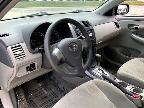 Used 2010 Toyota Corolla LE FWD image 16