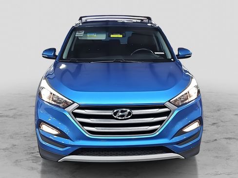 Used 2017 Hyundai Tucson Sport image 2